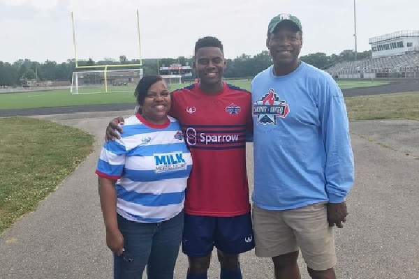 How DeJuan Jones’ Parents Helped Him Achieve His Dreams