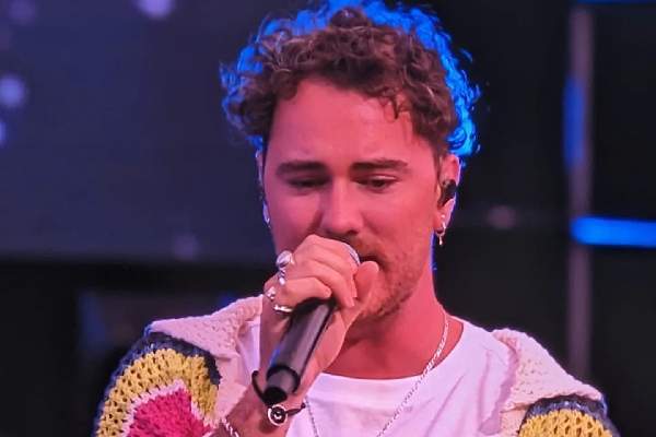 Find Out Cian Ducrot’s Net Worth: An Inspiring Journey of A Homeless Busker Turned Pop Star