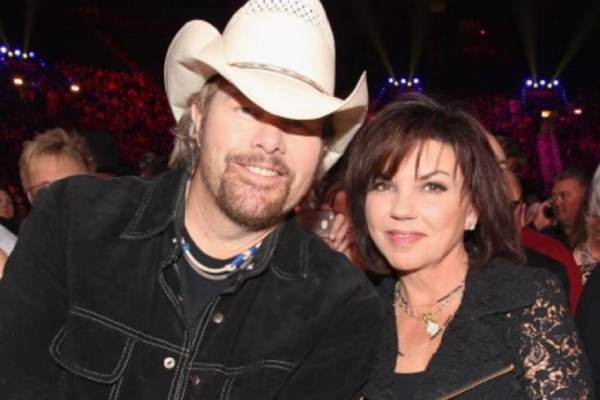 Toby Keith Married Tricia Lucus